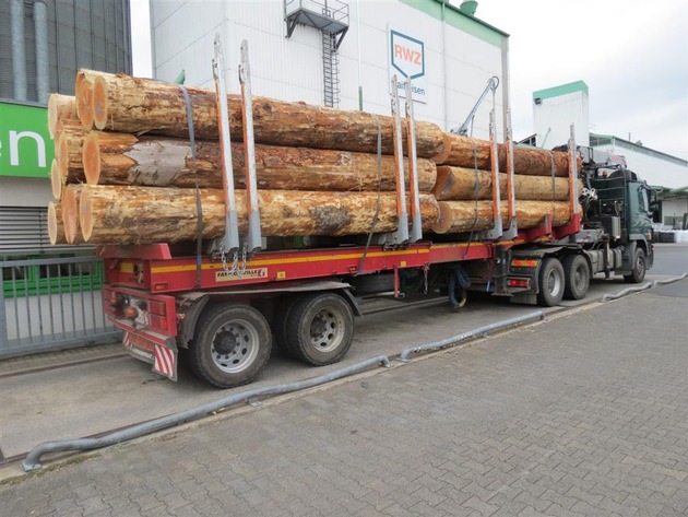 POL-PPTR: Schon wieder Holztransport mit Knapp 47,5 Tonnen auf der A-1 gestoppt