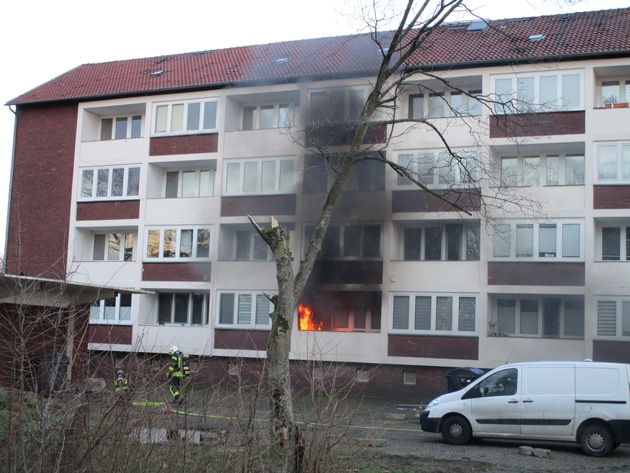 FW-GE: Alarmmeldung: Brennt Balkon in Beckhausen!