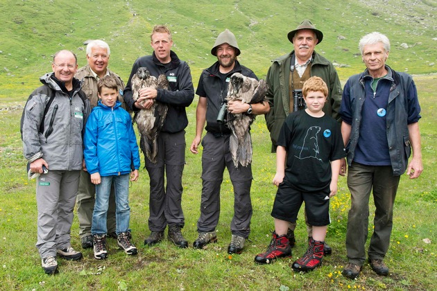 Seit über 20 Jahren wird der größte Greifvogel Europas, der Bartgeier, wieder in den Alpen angesiedelt - BILD