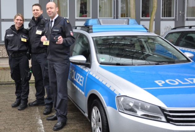 POL-CE: Celle - Für mehr Schutz von Polizisten! +++ Startschuss für Bodycams bei der Polizei in Celle