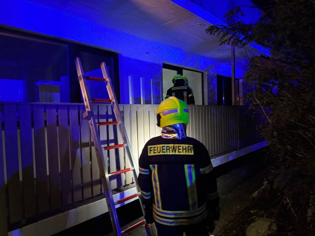 FW Flotwedel: Klingelnder Wecker sorgt für nächtlichen Feuerwehreinsatz in Oppershausen