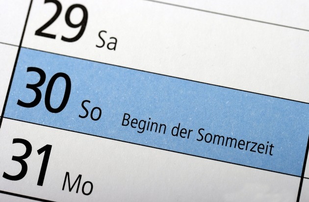 Deutscher Verband Flüssiggas e.V.: Verbrauchertipp | Zeitumstellung am 30. März: Zeitschaltuhr anpassen und weiterhin bedarfsgerecht heizen