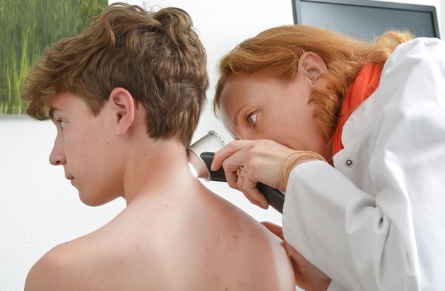 onkoderm e.V.: Hautkrebs-Screening in der &Ouml;ffentlichkeit: Einordnung einer m&ouml;glichen Einschr&auml;nkung des Hautkrebsscreenings f&uuml;r gesetzlich Versicherte in Deutschland / Eine Stellungnahme des onkoderm e.V.