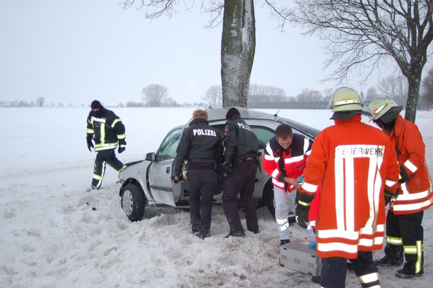 POL-STH: Tödlicher Verkehrsunfall