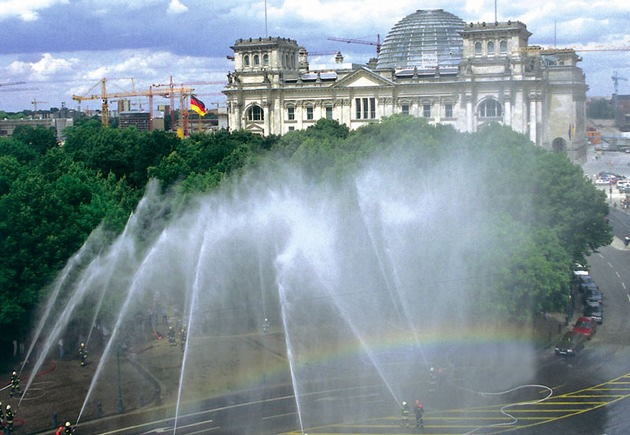 DFV: DFV unterstützt Aktion »Regenbogen 2004«