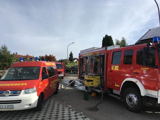 KFV-CW: 100.000 EUR Sachschaden bei Küchenbrand in Nagold-Mindersbach

Keine Verletzten - Feuerwehr verhindert Schlimmeres