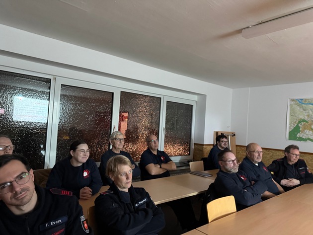 FW-KLE: Fit f&uuml;r medizinische Notf&auml;lle bei Hochwasser - Sonderausbildung der L&ouml;schgruppe Schenkenschanz stellt Erstversorgung bei Hochwasser sicher