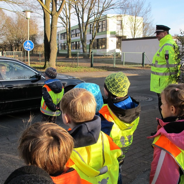 POL-NI: Einmal Schule hin und zurück - aber sicher!