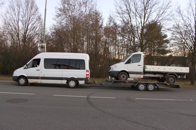 POL-PDKL: A6/Kaiserslautern, Polizei kontrolliert Tuningfahrzeuge