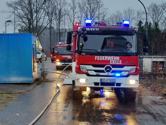 FW Celle: Zwei Einsätze für die Feuerwehr Altencelle gleichzeitig am Mittwoch