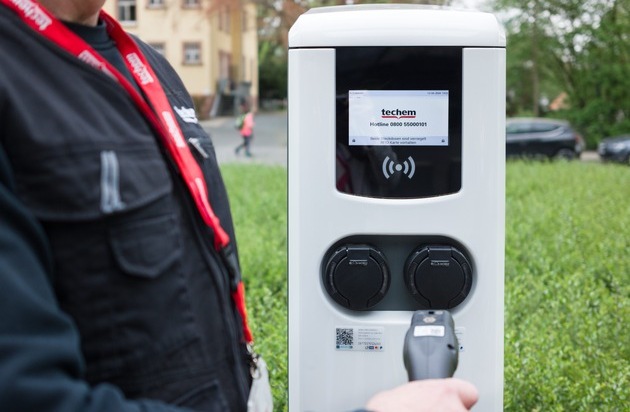 Techem GmbH: Ausbau der Ladeinfrastruktur für E-Mobilität - Neue E-Ladesäulen auf 300 Liegenschaften des Bundes