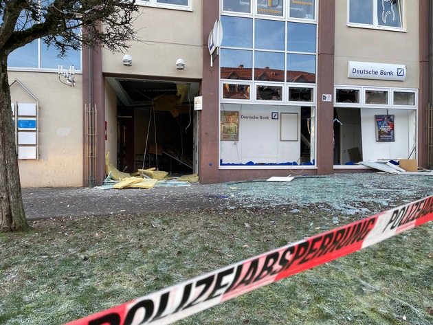 POL-GOE: Unbekannte Täter sprengen Geldautomaten in Bad Sachsa