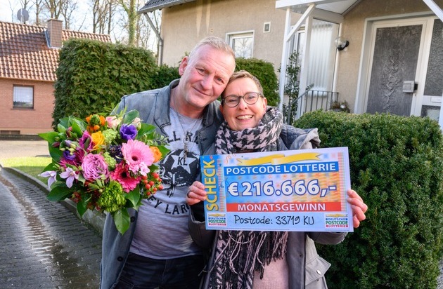 Deutsche Postcode Lotterie: Postcode-Premiere: 1,3 Millionen Euro für Bielefeld