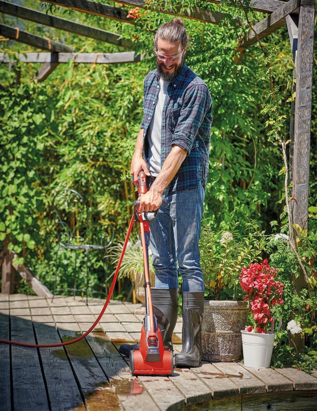 Cordless cleaning with Picobella from Einhell - the new all-rounder for stone and wood