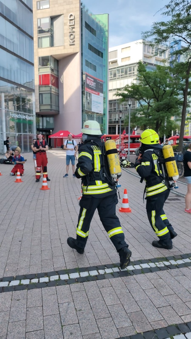 FW Gangelt: Drei nicht alltägliche Einsätze fordern die Feuerwehr am Sonntag