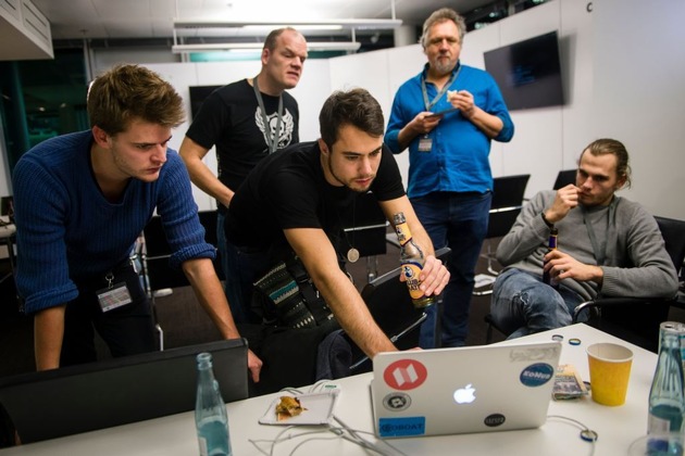 Raus aus der Bubble: Erster dpa-Hackathon mit bemerkenswerten Ergebnissen (FOTO)