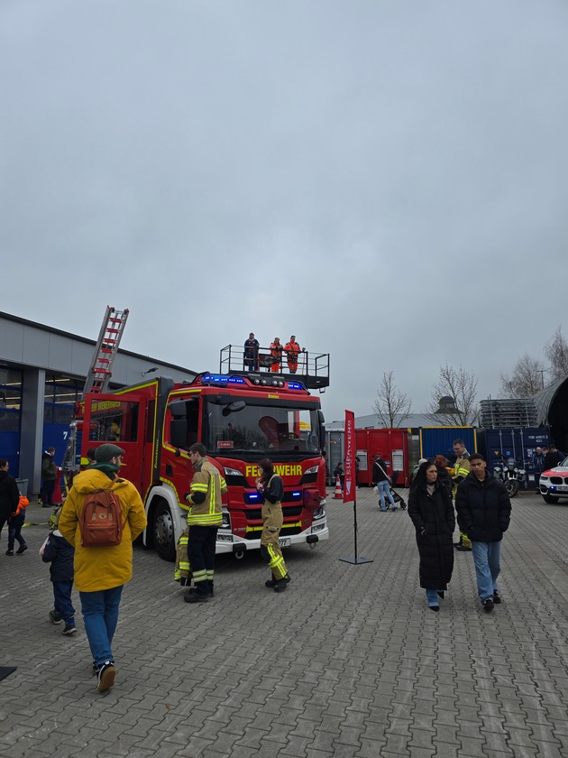 FW Bremerhaven: Positives Fazit zum Blaulicht Recruiting Day 2026
