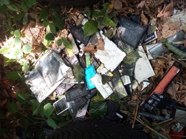 POL-OG: Gaggenau - Zeugen nach illegaler Müllentsorgung gesucht
