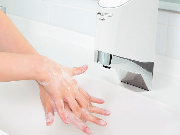 CWS SmartWash : jusqu&#039;à 90 % d&#039;eau économisée lors du lavage des mains quotidien