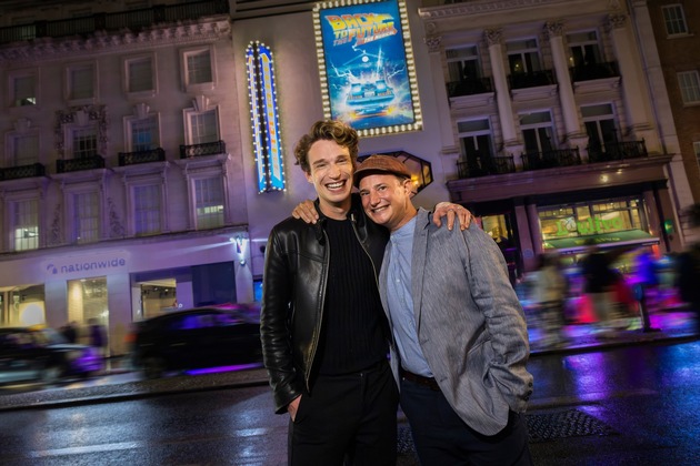 In der Zukunft gelandet: Raphael Groß und Jan Kersjes werden Marty McFly und Doc Brown