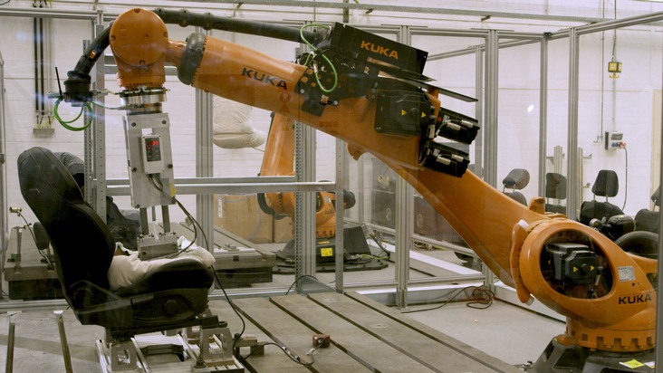 Schweißtest: Ford-Roboter simuliert das Gesäß von verschwitzten Autofahrern - damit Fahrzeugsitze nicht leiden