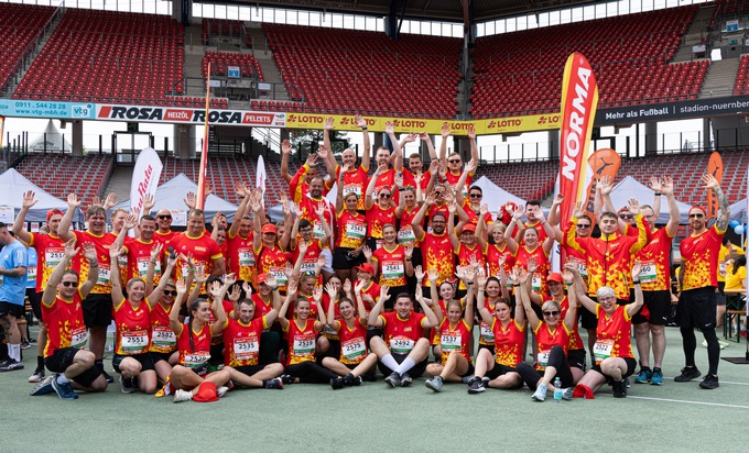 Knapp 100 NORMA-Läuferinnen und -Läufer zeigen beim B2Run-Firmenlauf 2024 in Nürnberg erneut Teamgeist und besonderen Zusammenhalt / &quot;Bei NORMA läuft&#039;s einfach&quot;