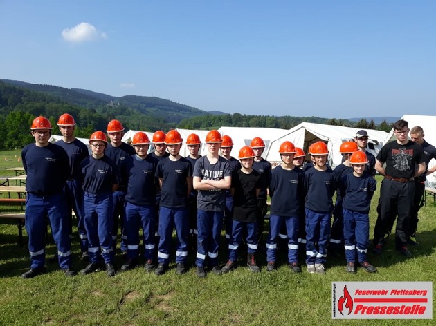 FW-PL: Einsätze der Plettenberger Feuerwehr am Pfingstwochenende. Zeltlager der Jugendfeuerwehr fand in Attendorn statt.