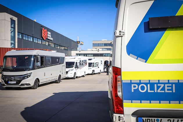 POL-UN: Kreis Unna - Gro&szlig;e Resonanz bei Wiegeaktion f&uuml;r Wohnmobile und Wohnwagen