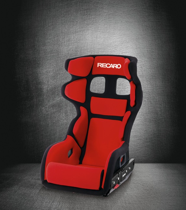 Recaro Automotive Seating startet beim 24h-Rennen auf dem Nürburgring