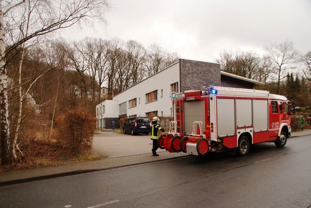 FW-AR: Zigarettenrauch löst Alarm in Neheimer Seniorenwohnheim aus