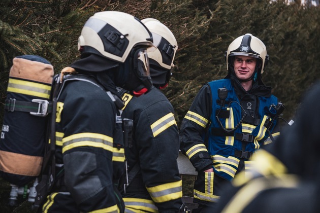 Feuerwehr Rostock: Gasaustritt im Riekdahler Weg