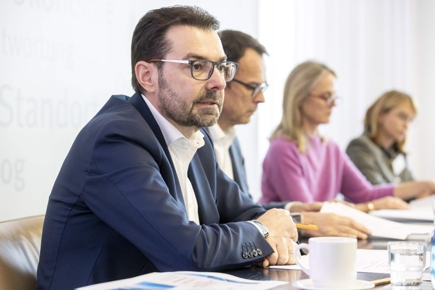 Chemie im Sinkflug, Pharma stagniert – Trendwende bleibt aus