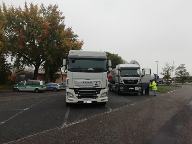 POL-VDKO: Polizei kontrolliert Abfalltransporte - Drei Transporte wegen technischer Mängel stillgelegt