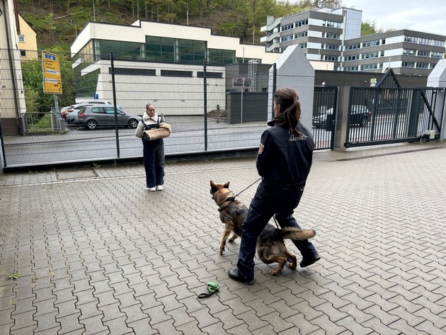POL-PDTR: Girls Day bei der Polizei Idar-Oberstein