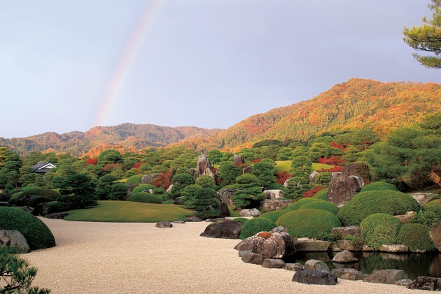 Auf Gartenschau – entlang der schönsten grünen Oasen Japans