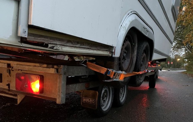 POL-RE: Recklinghausen: Auto wegen schlecht gesicherter Fracht gestoppt