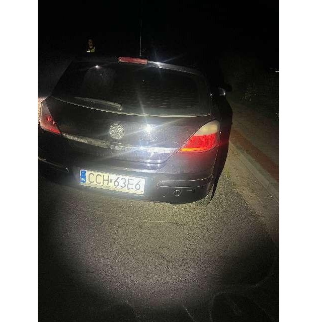 POL-STD: Aufmerksamer Zeuge beobachtet Kupferdieb in Harsefeld und informiert die Polizei - Täter kann flüchten - Auto und Diebesgut sichergestellt