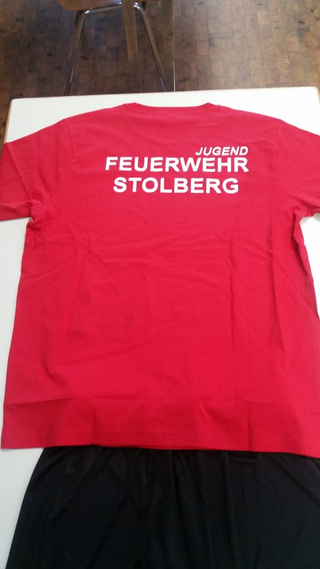 FW-Stolberg: Sportanzüge für die Jugendfeuerwehr