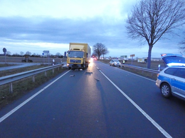 POL-CE: Altenhagen - Unfall zwischen LKW und kleinem PKW geht glimpflich aus