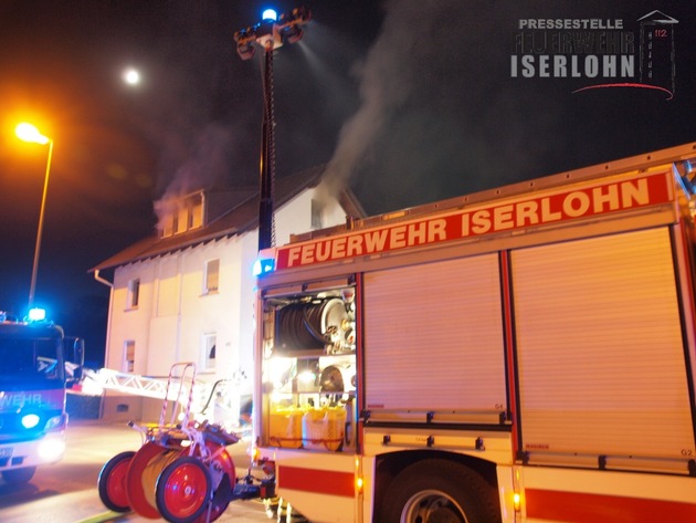 FW-MK: Brand einer Dachgeschosswohnung