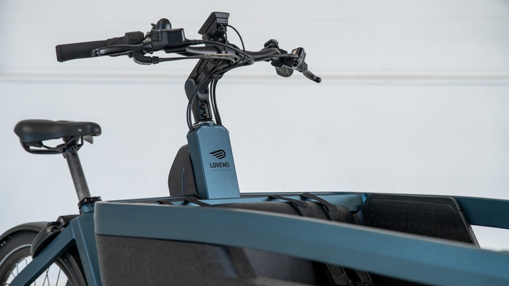 Lovens präsentiert die Limited Cargobike Edition in der Sonderfarbe Indigo