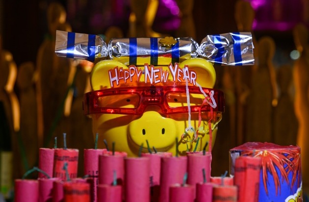 HUK-COBURG: Gewusst wie: Silvesterfeuerwerk richtig zünden