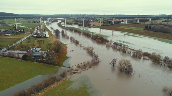 FW-MH: Folgemeldung zur Hochwasserlage: Pegel der Ruhr bleibt hoch aber konstant - Vorbereitungsmaßnahmen der Feuerwehr werden fortgesetzt