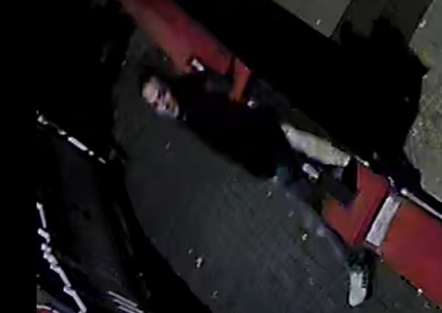 POL-WI: Erneute Öffentlichkeitsfahndung nach männlichem Täter zu einer Einbruchserie