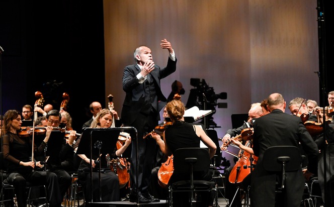 François-Xavier Roth wird Chefdirigent und Künstlerischer Leiter des SWR Symphonieorchesters