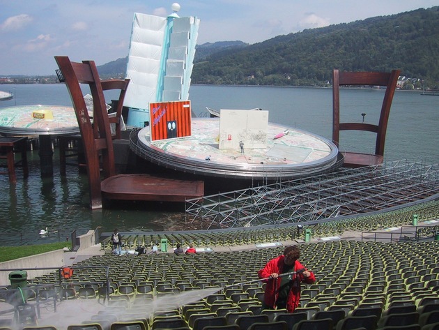 Seebühne in Bregenz: Frühjahrsputz für &quot;La Bohème&quot; - Die technischen Checks für das Spiel auf dem See haben begonnen