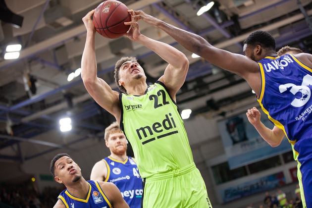 Basketball: medi verlängert Sponsoringvertrag - medi und medi bayreuth bleiben gemeinsam am Ball