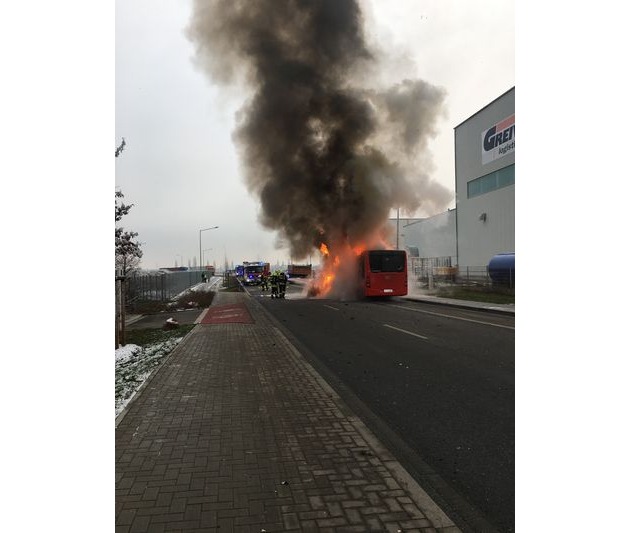 POL-PDWO: Linienbus ausgebrannt