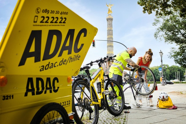 ADAC startet Pannenhilfe für Fahrräder / Gelbe Engel testen neuen Service ab sofort im Rahmen eines Pilotprojekts in Berlin und Brandenburg