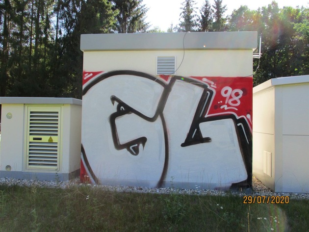 POL-PDPS: Farbschmierereien - Graffiti